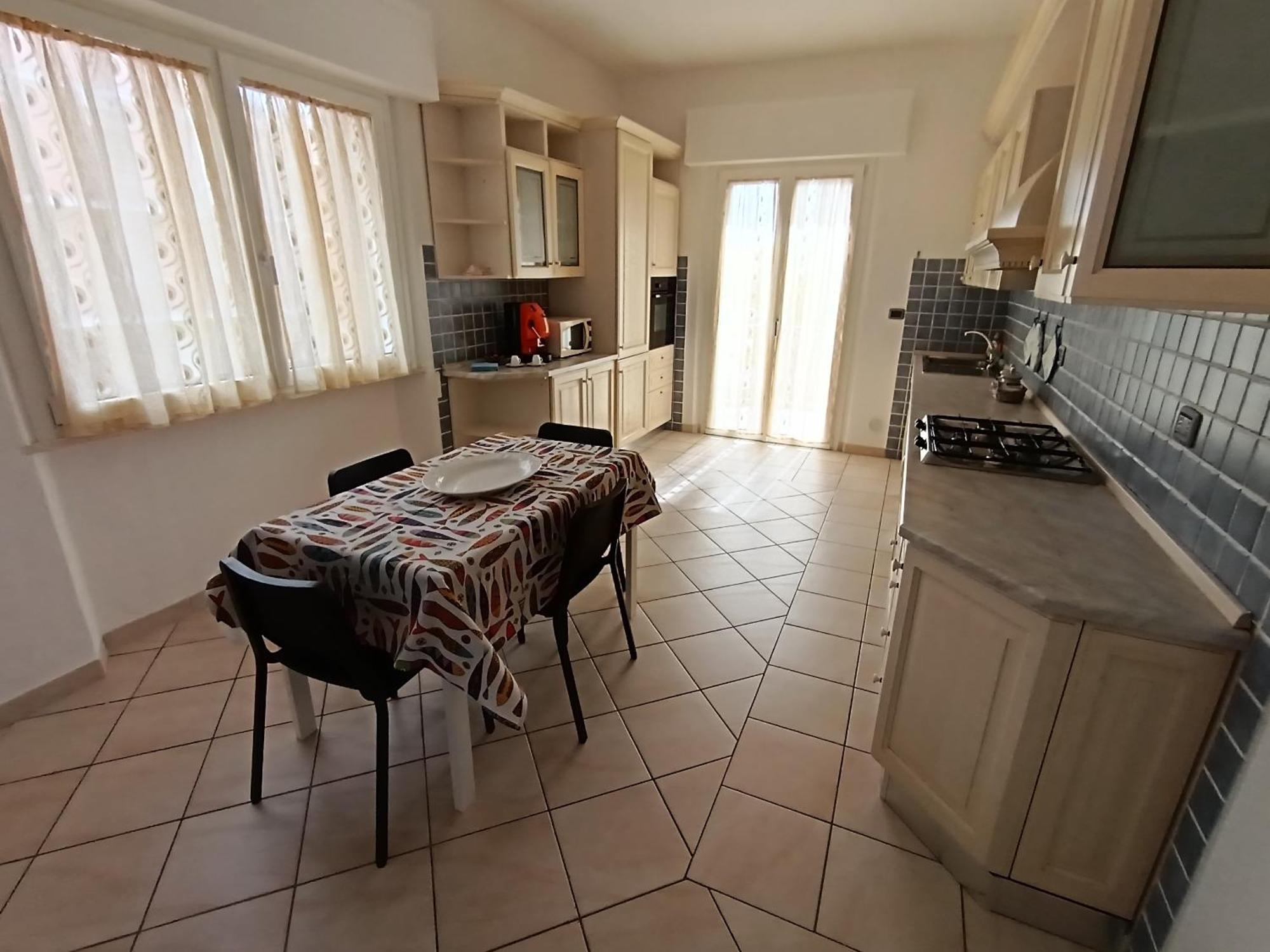 A Casa Di Berna E Tere Apartment เวนตูรีนา แตร์เม ภายนอก รูปภาพ