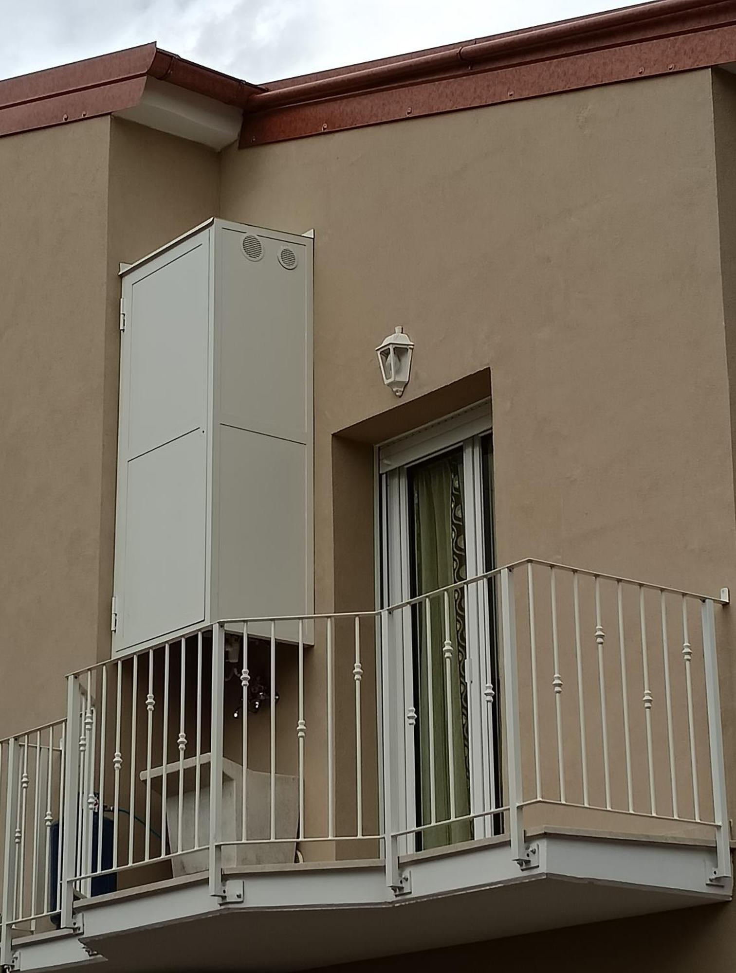 A Casa Di Berna E Tere Apartment เวนตูรีนา แตร์เม ภายนอก รูปภาพ