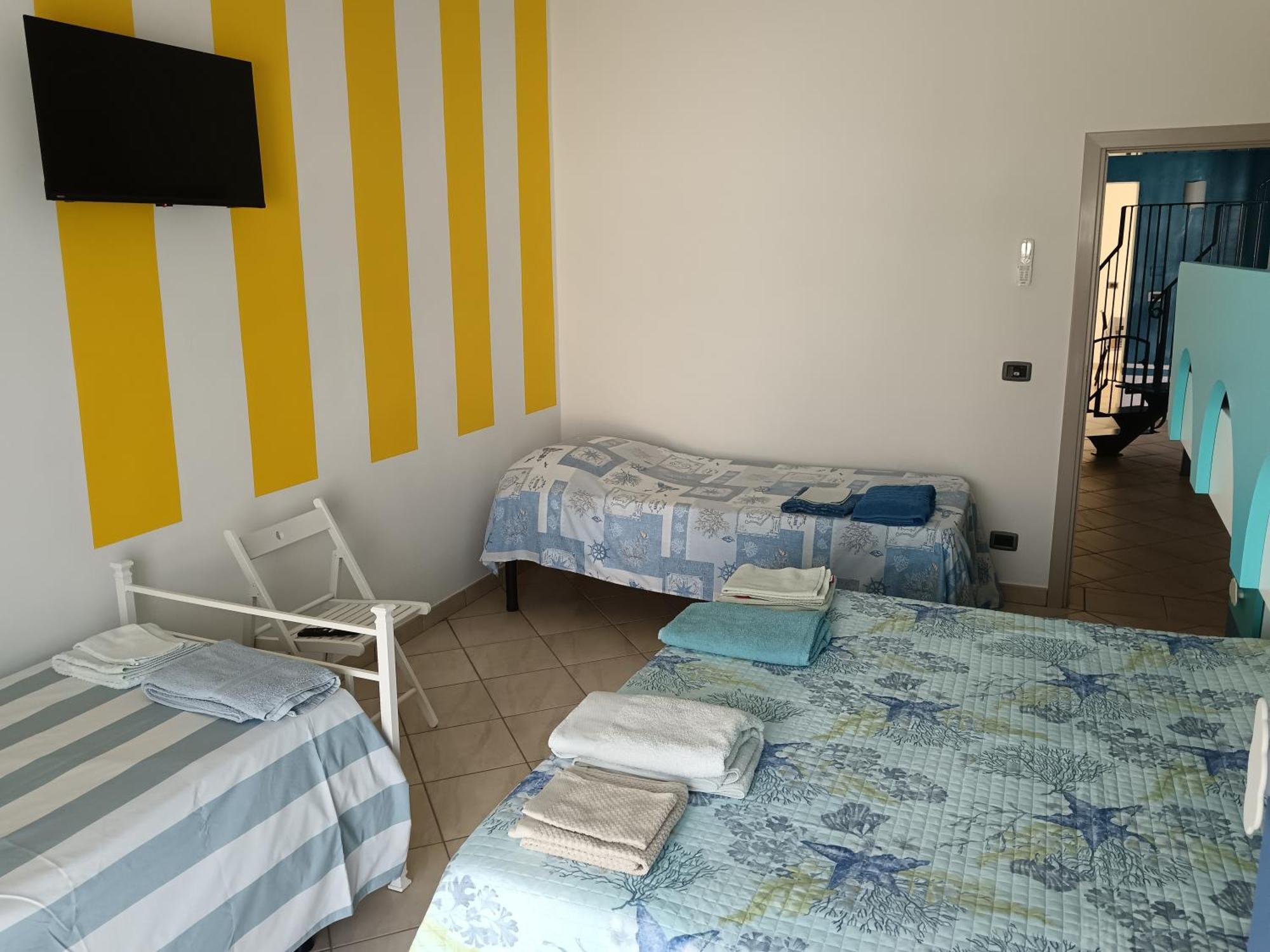 A Casa Di Berna E Tere Apartment เวนตูรีนา แตร์เม ภายนอก รูปภาพ
